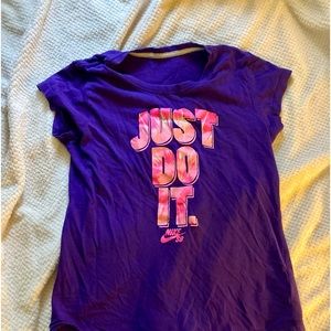 Nike tee